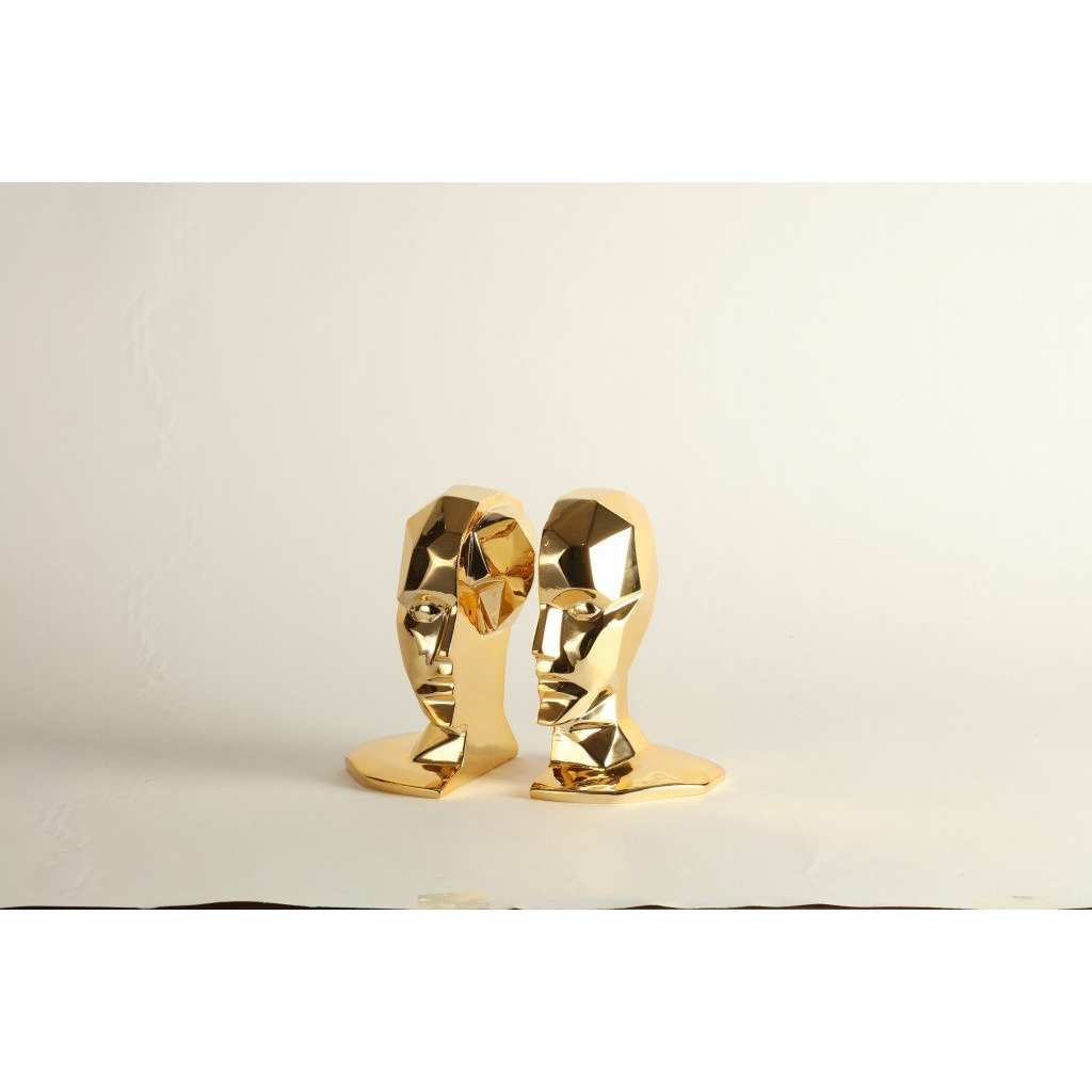 Hector Bookend