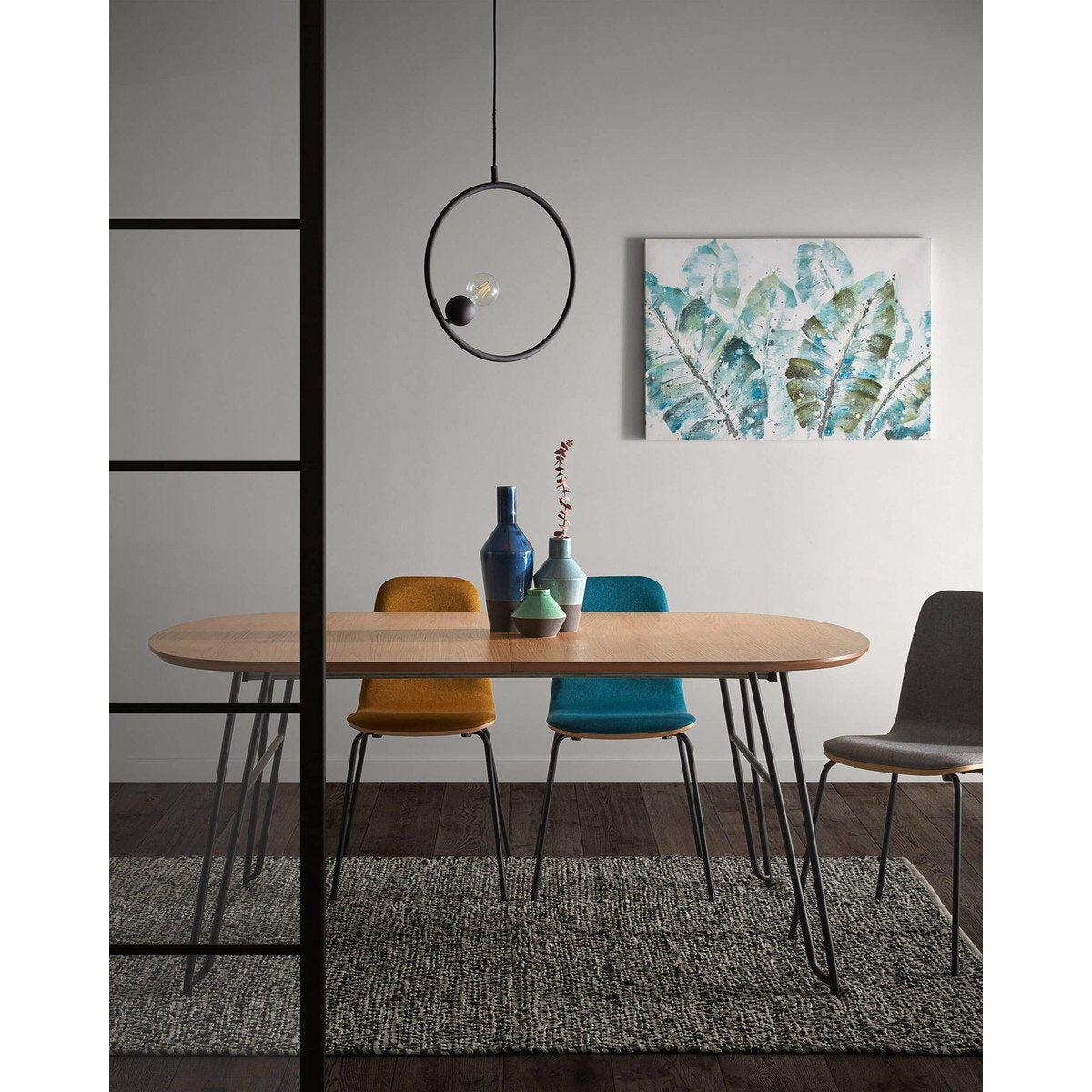 Novaks Round Dining Table (L)