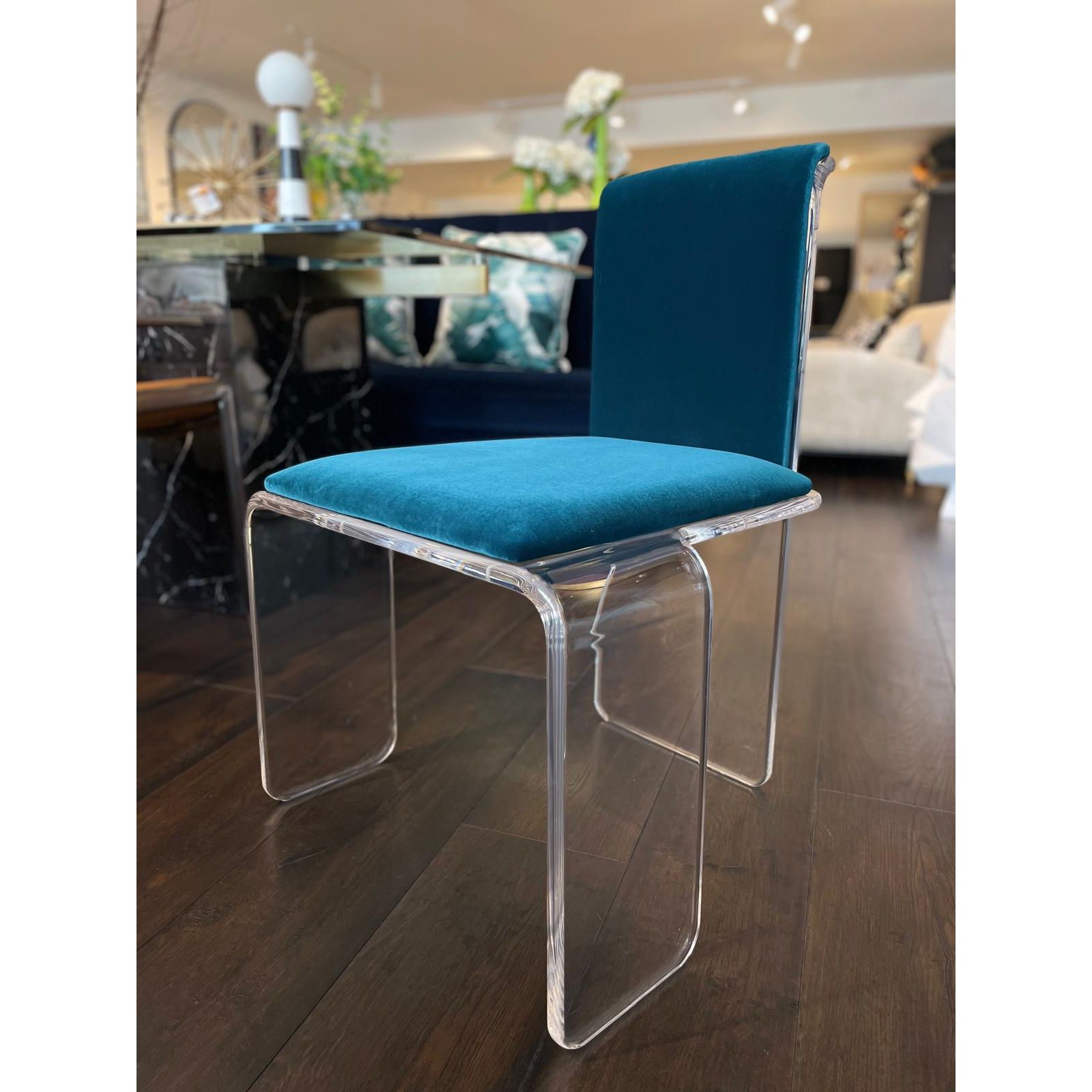 Ghost Chair – Daqua Interiors