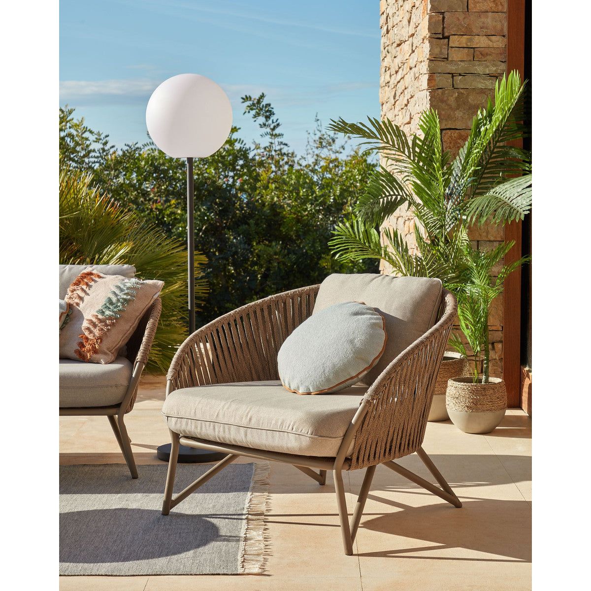 Dan Outdoor Armchair